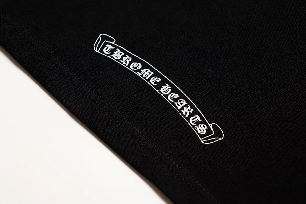 P170 Chrome Hearts Chrome Hearts Inkjet Gypsophila Hot Diamond Sanskrit Short Sleeves Size: SMLXL Color: Black White